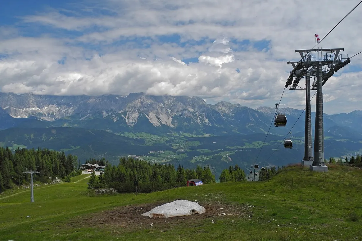 Gondelbahn Preunegg Jet auf die Reiteralm