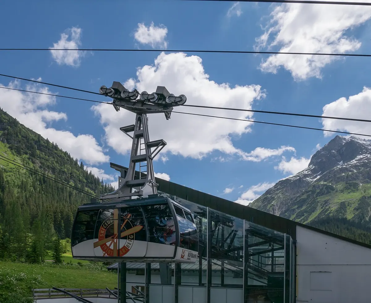 Kabine der Rüfikopfbahn in Lech